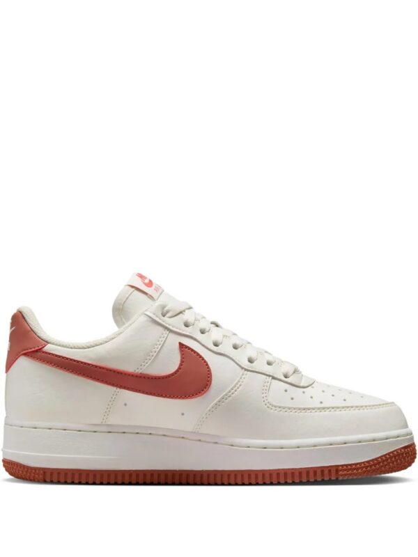imgi_1_32917379_63405578_1000.jpg Nike Air Force 1 '07 sneakers