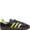 imgi_1_33175750_63751995_1000.jpg adidas Samba OG three-stripe sneakers