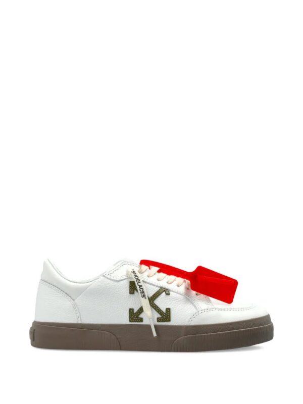 imgi_1_33211370_64057952_1000.jpg Off-White arrow-appliqué leather sneakers