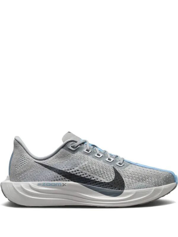 Nike  Pegasus Plus road running sneakers