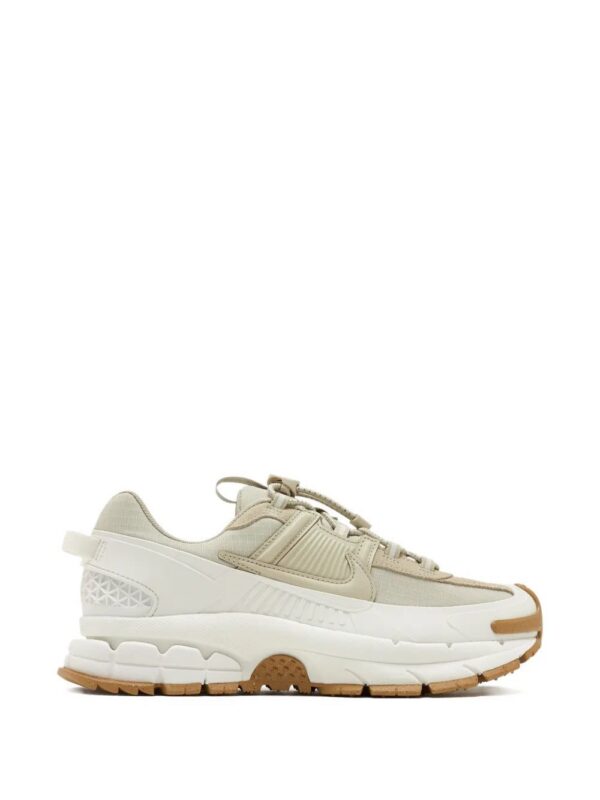 imgi_1_33319409_64053011_1000.jpg Nike Zoom Vomero Roam sneakers