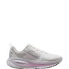 imgi_1_33367966_64137442_1000.jpg Nike Vomero 18 logo-detail sneakers