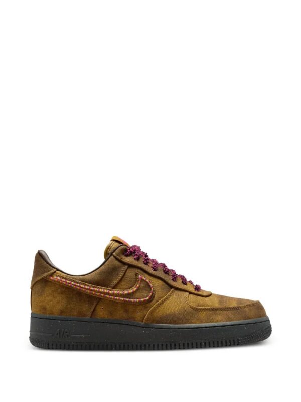 Nike  Swoosh sneakers