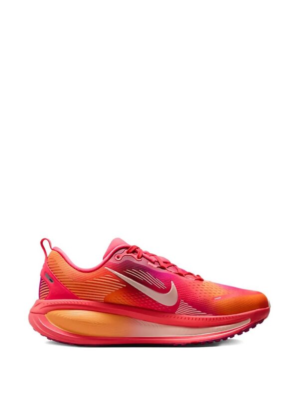imgi_1_33476826_64192230_1000.jpg Nike Vomero 18 SE sneakers