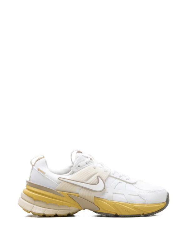 imgi_1_34098514_65382999_1000.jpg Nike V2K Run sneakers