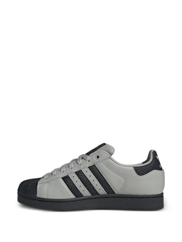 imgi_1_34274240_65450378_1000.jpg adidas Superstar II low-top sneakers