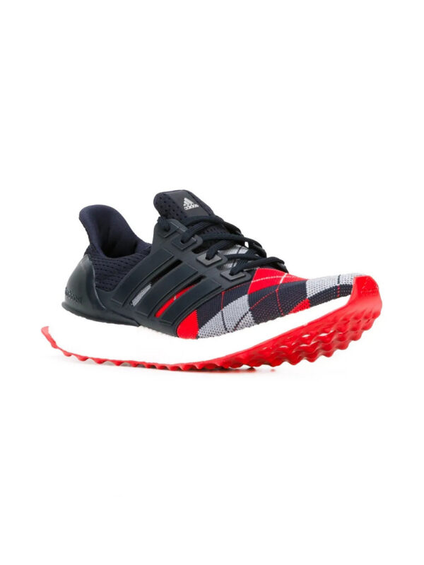 imgi_2_11077659_5179509_1000_0dbbe89d-253e-4ab4-b3bf-a35b62475916.jpg adidas 'Ultra Boost' sneakers