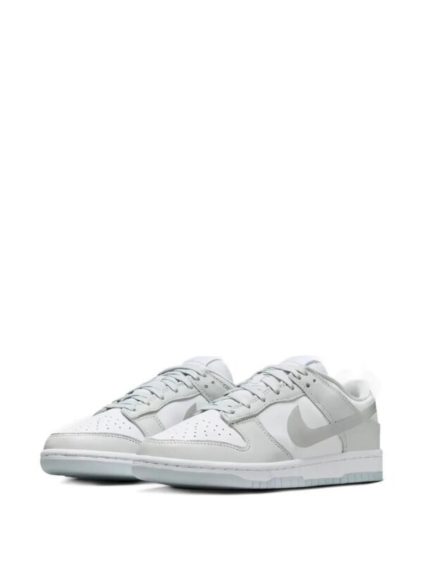 imgi_2_31868158_62745447_1000_4fa36c2a-8b38-4297-9a69-6f12ae1ab4aa.jpg Nike Dunk Low sneakers
