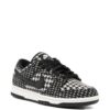 imgi_2_31973231_62008904_1000.jpg Nike patterned sneakers