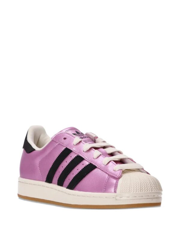 imgi_2_32074298_61853630_1000.jpg adidas Superstar sneakers