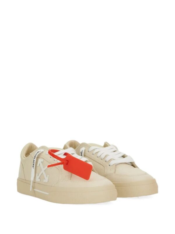 imgi_2_32094671_62637520_1000.jpg Off-White Arrows Leather sneakers