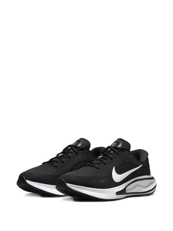 Nike  Journey Run sneakers