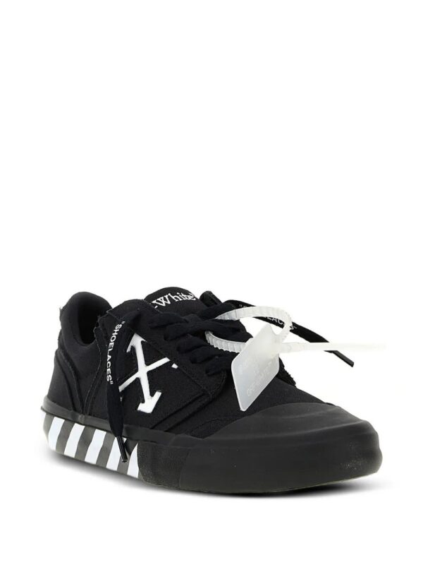 imgi_2_32313843_62387610_1000.jpg Off-White Vulc Undercut sneakers
