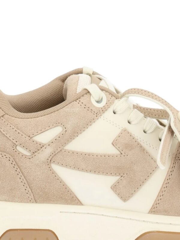 imgi_2_32338737_64251430_1000.jpg Off-White Arrow panelled sneakers