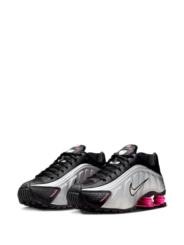 Nike  Shox R4 sneakers