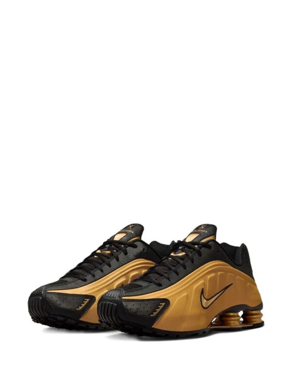 imgi_2_32363216_62425709_1000_a352ea84-99ee-409b-9952-98806f53b486.jpg Nike Shox R4 sneakers