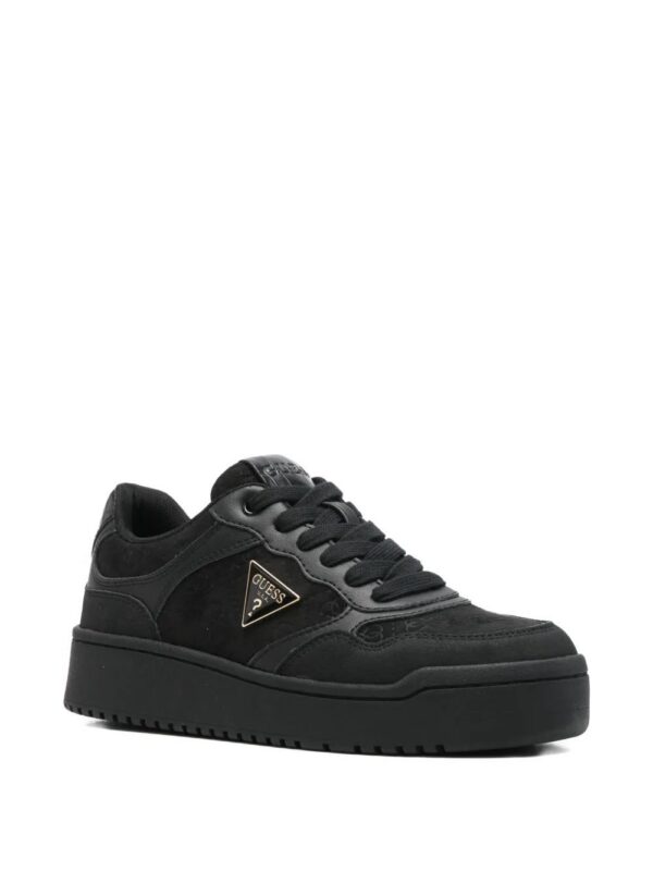 imgi_2_32383388_62623189_1000.jpg GUESS USA Miram9 logo-plaque sneakers
