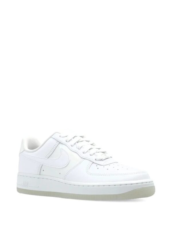 imgi_2_32385074_62551013_1000.jpg Nike Air Force 1 leather sneakers