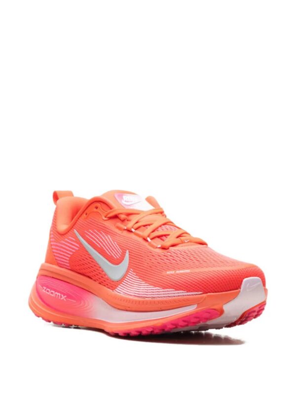 Nike  Vomero 18 sneakers