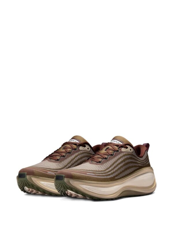 imgi_2_32856413_63240764_1000.jpg Nike Vomero Plus low-top sneakers