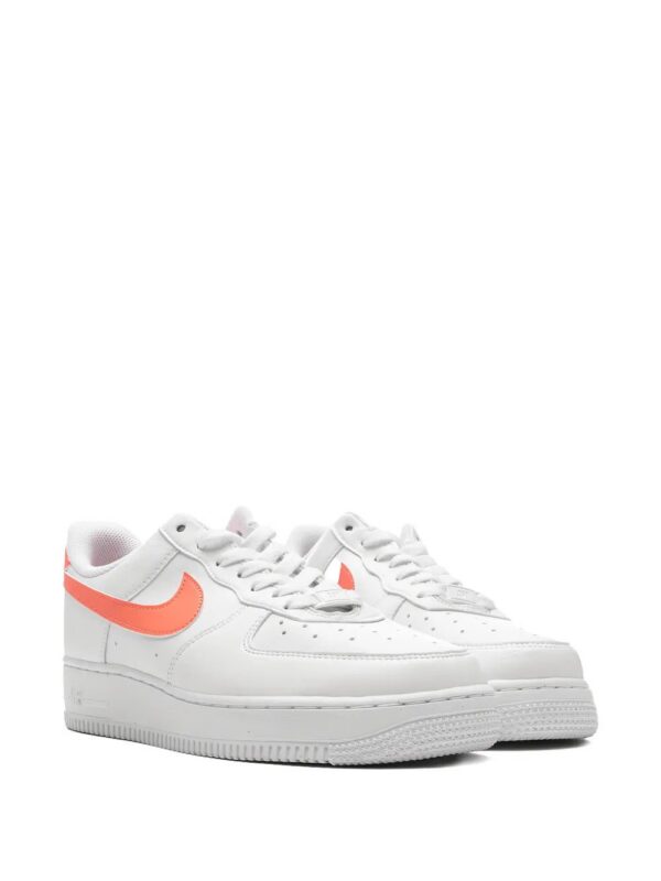 imgi_2_32916875_63270406_1000.jpg Nike Air Force 1 "07 sneakers