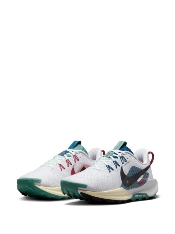 Nike  Pegasus Trail 5 sneakers