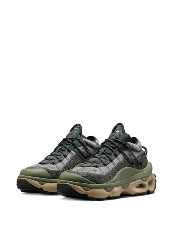 Nike  Air Max Flyknit Venture lace-up sneakers