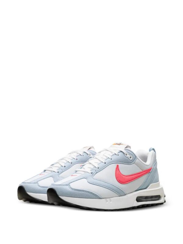 imgi_2_32955773_63641808_1000.jpg Nike Air Max Dawn lace-up sneakers