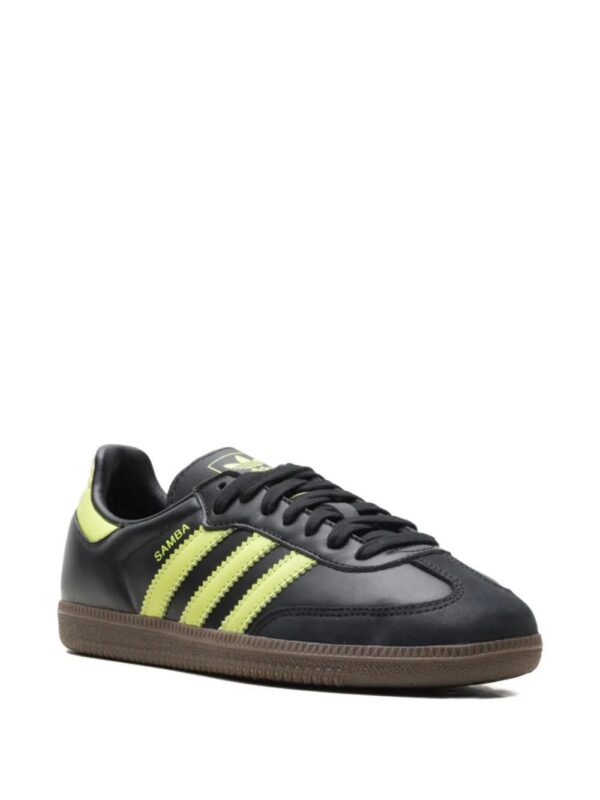 imgi_2_33175750_63751911_1000.jpg adidas Samba OG three-stripe sneakers