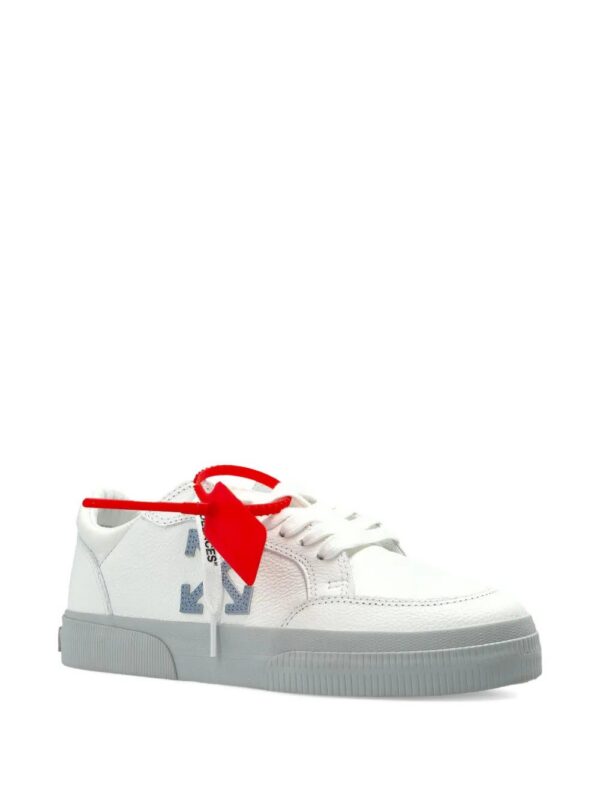imgi_2_33211307_64068380_1000.jpg Off-White Low Vulcanized sneakers