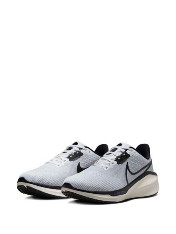imgi_2_33250324_63866290_1000_38dbecd6-36aa-4abf-9822-30c1087057d0.jpg Nike Vomero 17 sneakers
