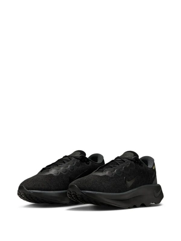 imgi_2_33367953_64262415_1000.jpg Nike Motiva gore-tex sneakers
