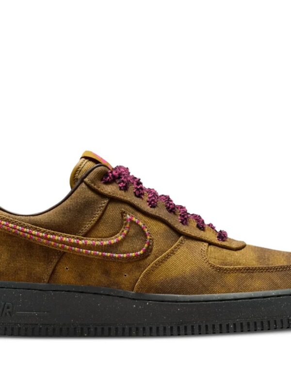 Nike  Swoosh sneakers