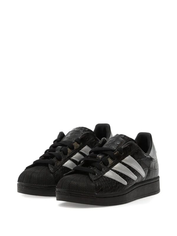 imgi_2_33430979_64169636_1000.jpg adidas Superstar II silver-tone stripes sneakers