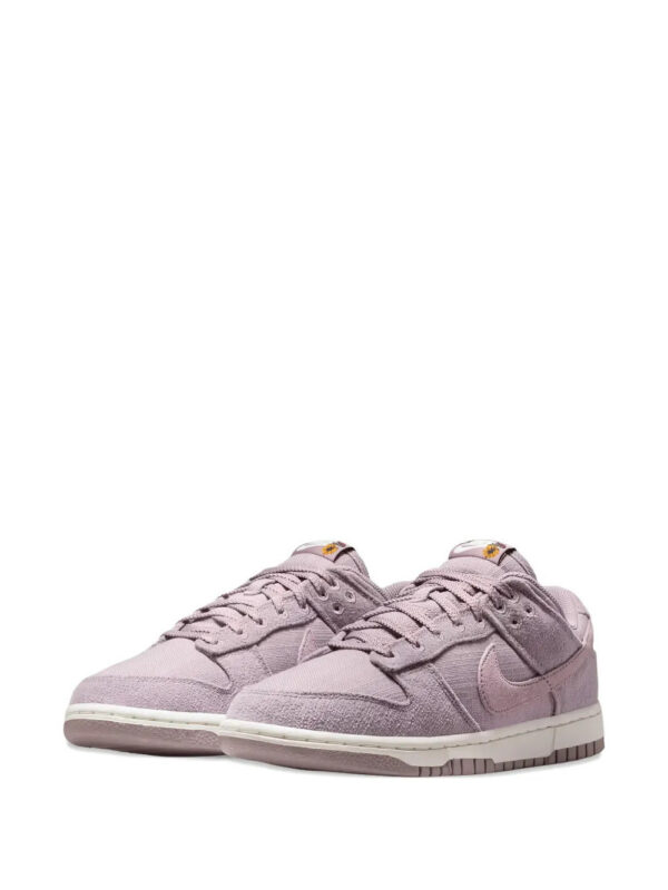 imgi_2_34015873_65688940_1000.jpg Nike Dunk Low lace-up sneakers