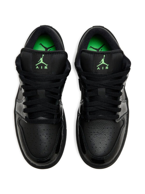 imgi_2_34256040_65407147_1000.jpg Nike Air Jordan 1 Low SE sneakers