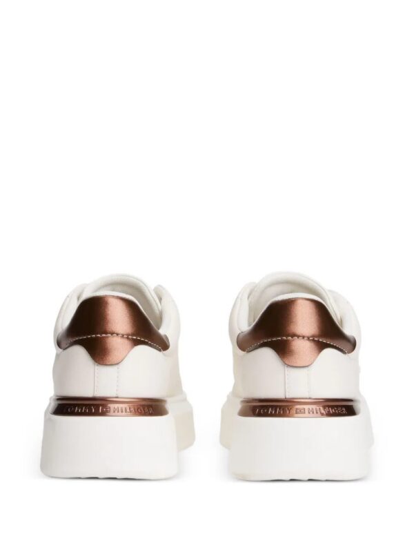 imgi_3_30834276_62923144_1000.jpg Tommy Hilfiger logo leather sneakers