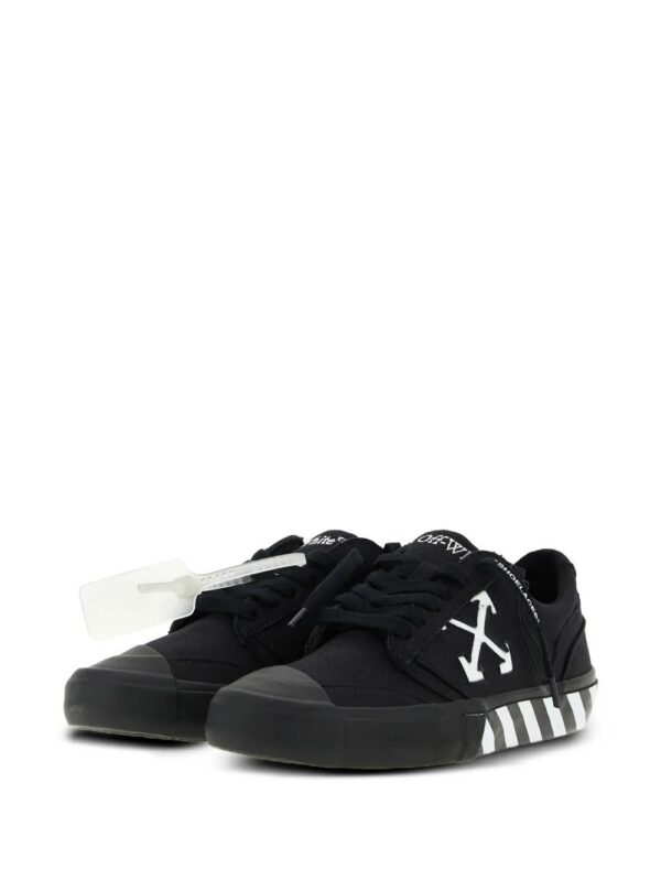 imgi_3_32313843_62387608_1000.jpg Off-White Vulc Undercut sneakers