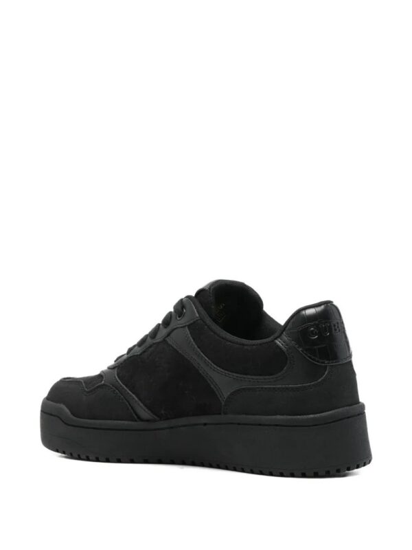 imgi_3_32383388_62623159_1000.jpg GUESS USA Miram9 logo-plaque sneakers