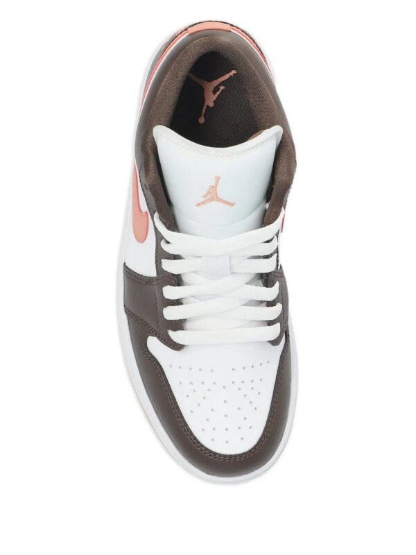 imgi_3_32384353_62975424_1000.jpg Nike Air Jordan 1 low-top sneakers