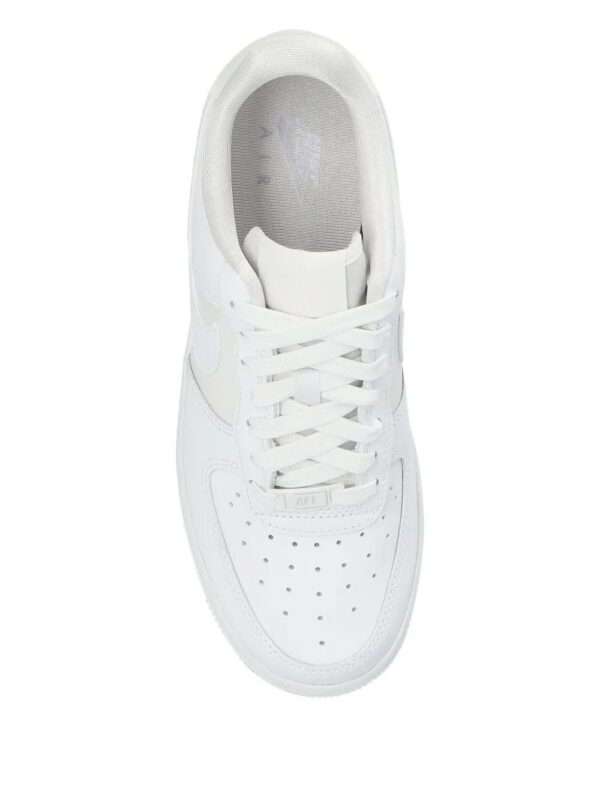 imgi_3_32385074_62551054_1000.jpg Nike Air Force 1 leather sneakers