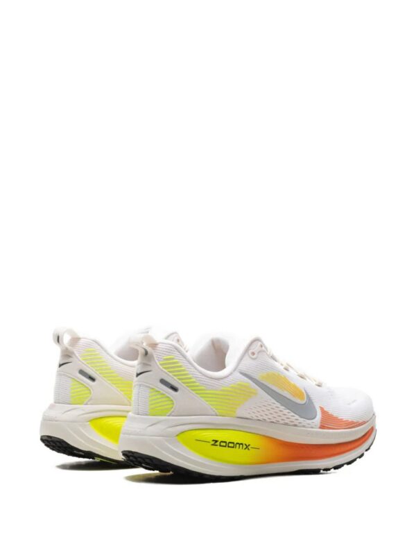 imgi_3_32623059_62990946_1000.jpg Nike Vomero 18 sneakers