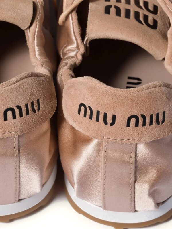 imgi_3_32706217_63021596_1000.jpg Miu Miu Plume satin sneakers