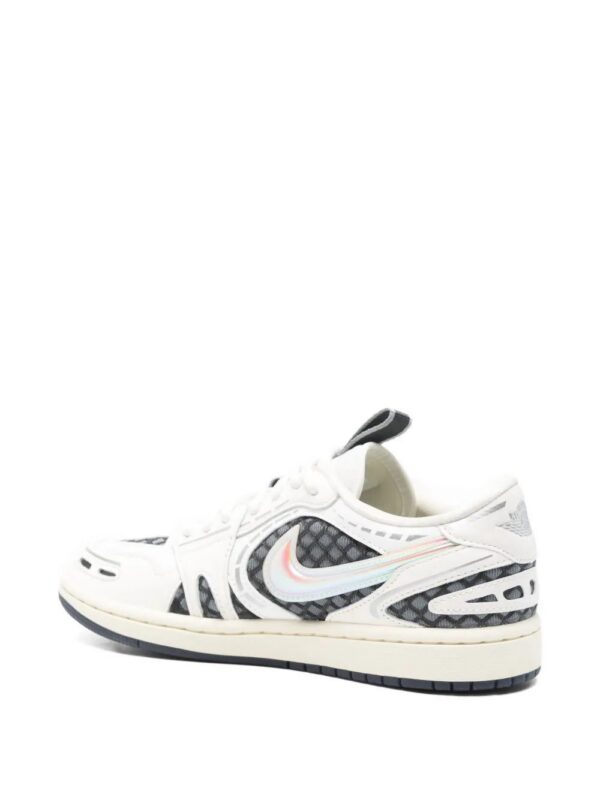 imgi_3_32708874_63945449_1000.jpg Nike Method of Make logo-detail sneakers