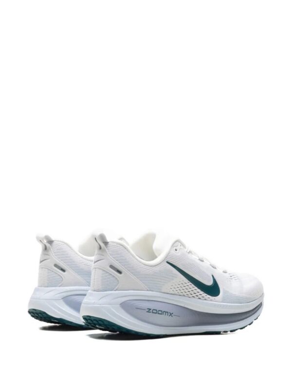 imgi_3_33002746_63550558_1000.jpg Nike Vomero 18swoosh sneakers