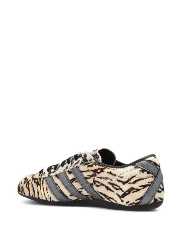 imgi_3_33003065_63598892_1000.jpg adidas Tokyo lace-up sneakers