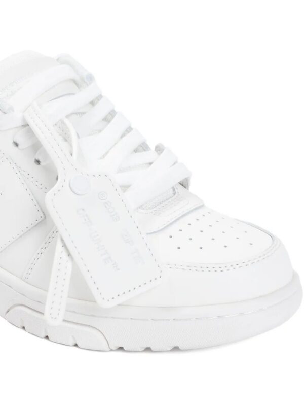 imgi_3_33153332_63625648_1000.jpg Off-White Arrow-appliqué sneakers