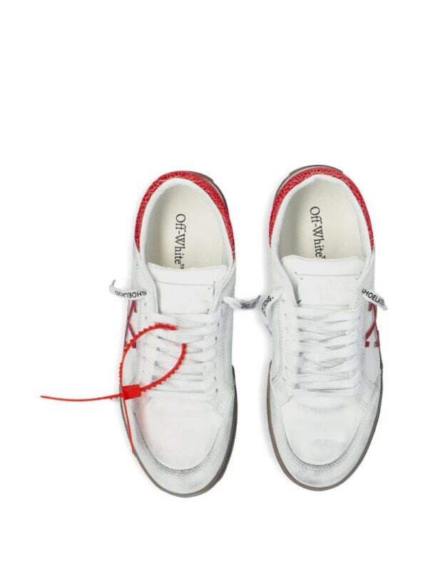 imgi_3_33212212_64053643_1000.jpg Off-White arrow textured leather sneakers