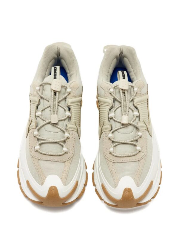 imgi_3_33319409_64053308_1000.jpg Nike Zoom Vomero Roam sneakers