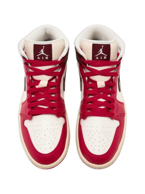imgi_3_33320359_64243562_1000.jpg Nike Air Jordan 1 Mid sneakers